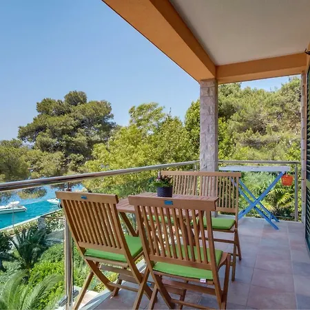 Magnolia Apartment *