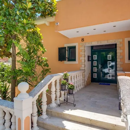 Magnolia Apartment *